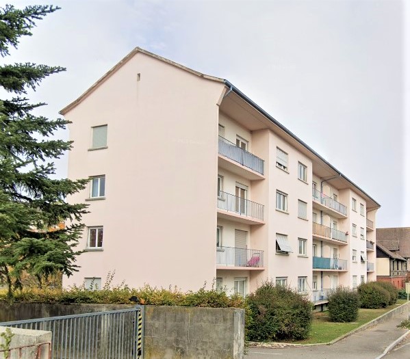 SOUS OFFRE Riedisheim : 4 pièces traversant avec garage à rafraichir