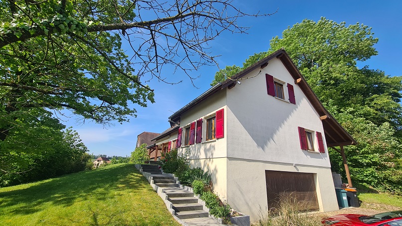 Sternenberg :  Belle maison 7 pièces sur 11 ares