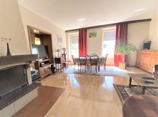 SALON 569