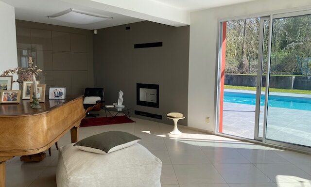 SALON D536