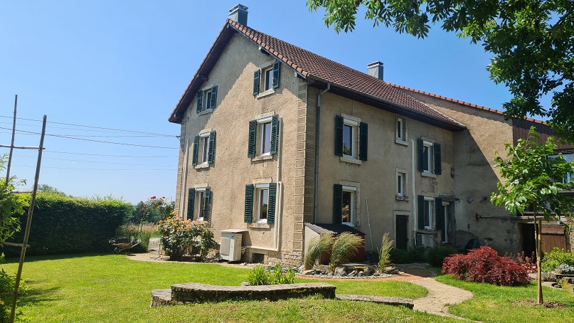 Charmois : maison 175m² et grange beaucoup de charme